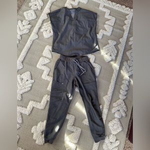 Fabletics scrubs